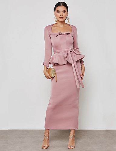vestido com peplum na cintura